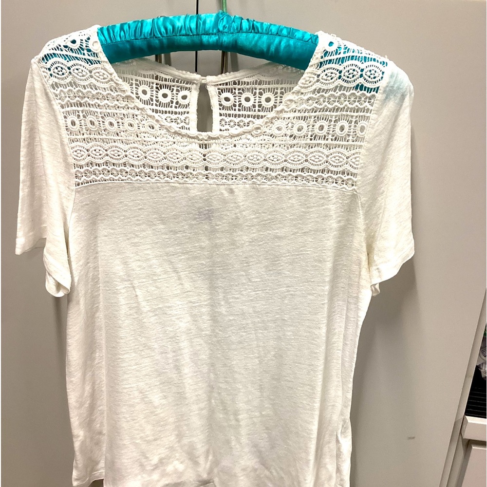 Old Navy lace tee